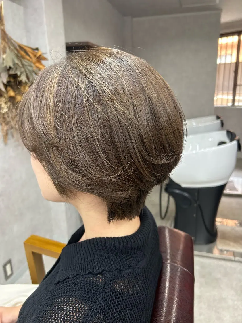 ショート カラー Lien 深井店のヘアスタイル