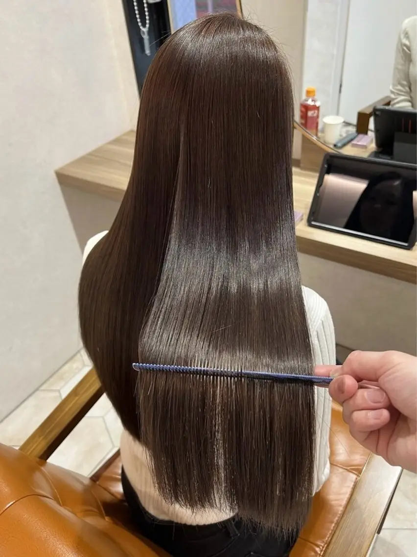 カラー 🐺ིྀ顔周レイヤー /髪質改善🩵aoiのヘアスタイル