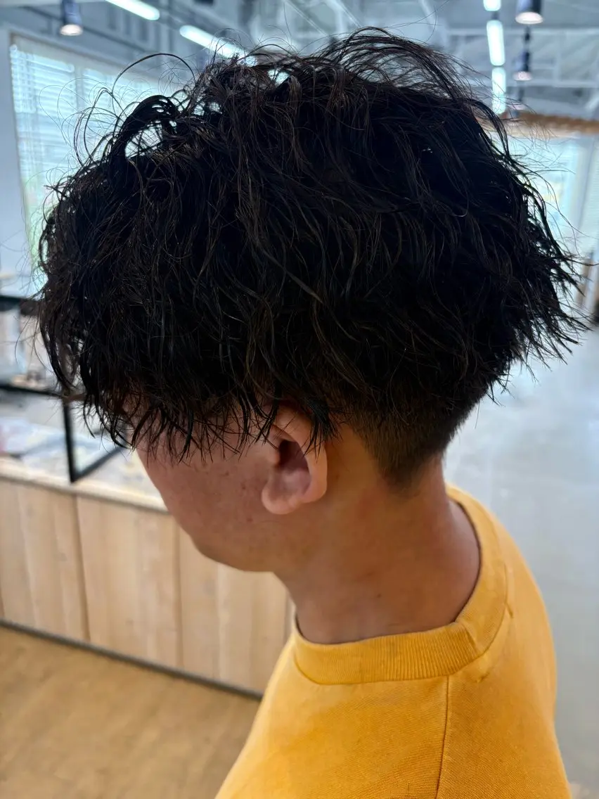 パーマ メンズ 若原 絃汰のヘアスタイル