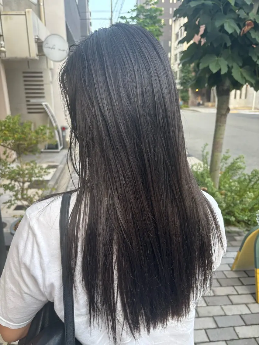 ロング カラー ヘアカラー 大西 柚羽のヘアスタイル