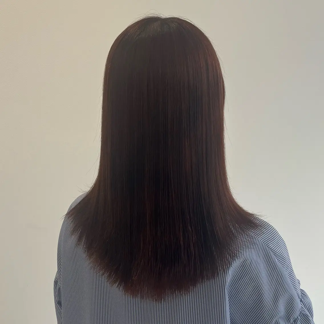 ロング カラー 加美山 芽衣のヘアスタイル