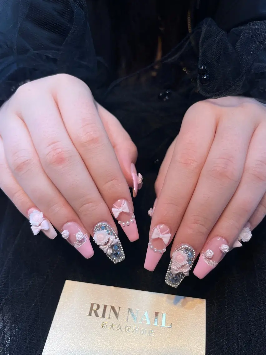ネイル フレンチネイル ジェルネイル 韓国ネイル マグネットネイル ネイルチップ ハンドネイル Rin Nail 新大久保店のネイルデザイン