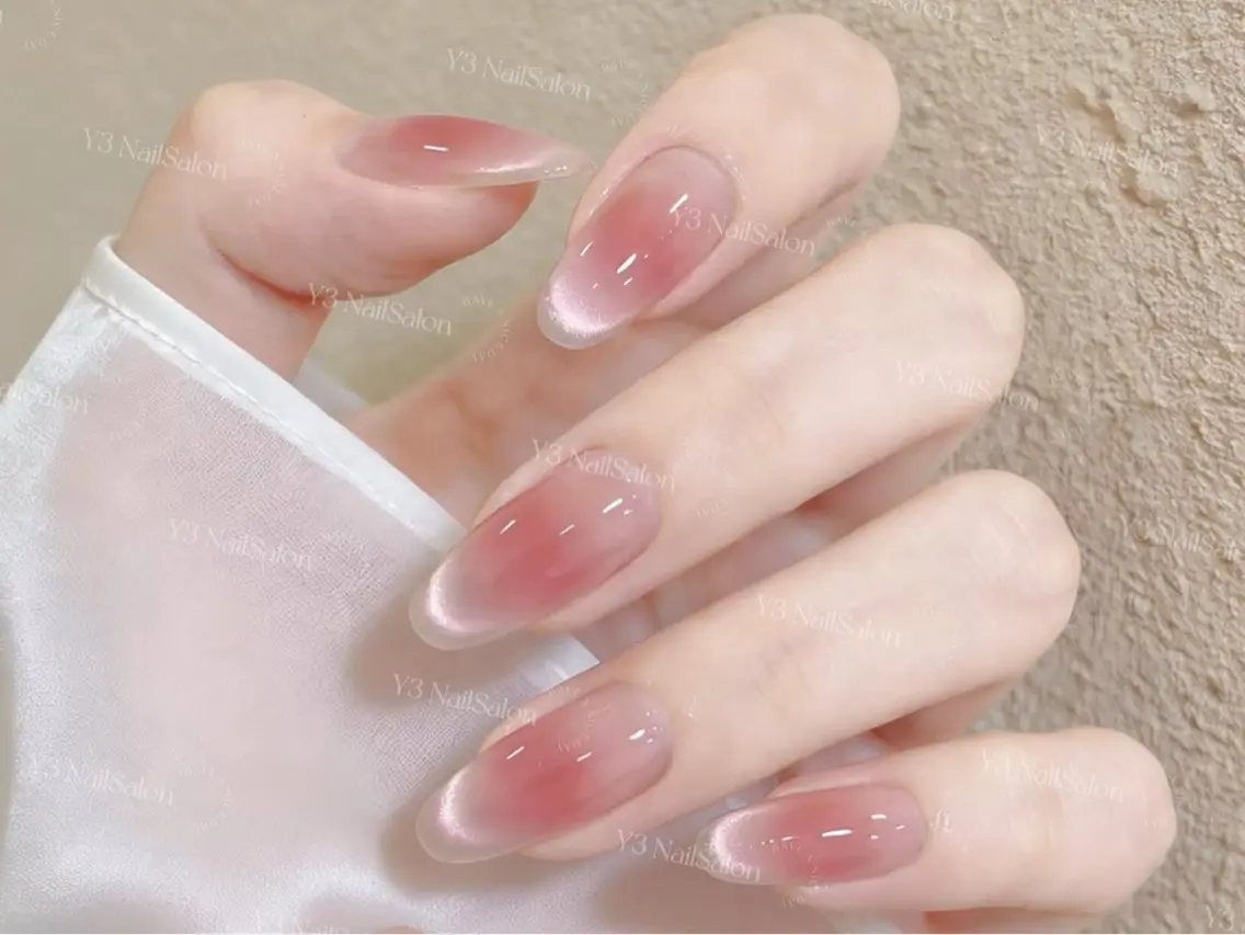 ネイル チークネイル フレンチネイル キラキラネイル 韓国ネイル マグネットネイル ハンドネイル Y3 NailSalonのネイルデザイン