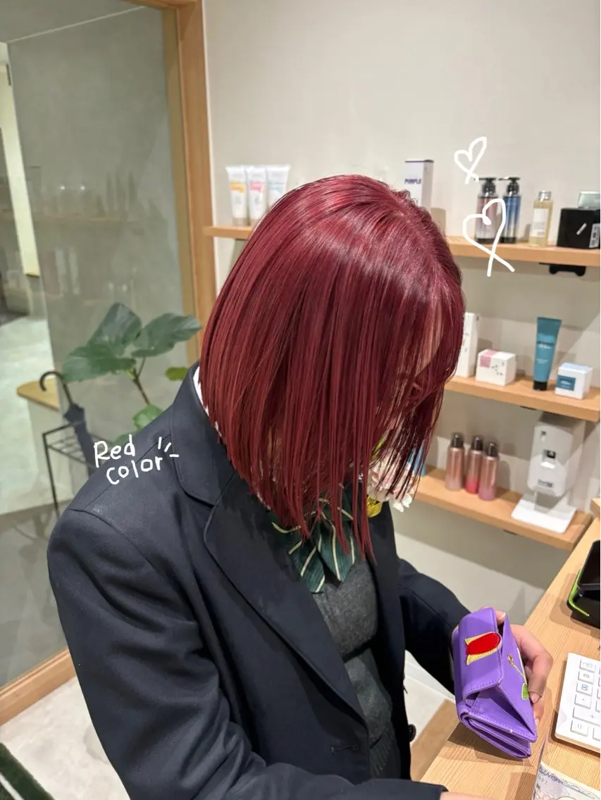 ショート カラー レッドカラー カット ヘアカラー regalo Acari🍎のヘアスタイル