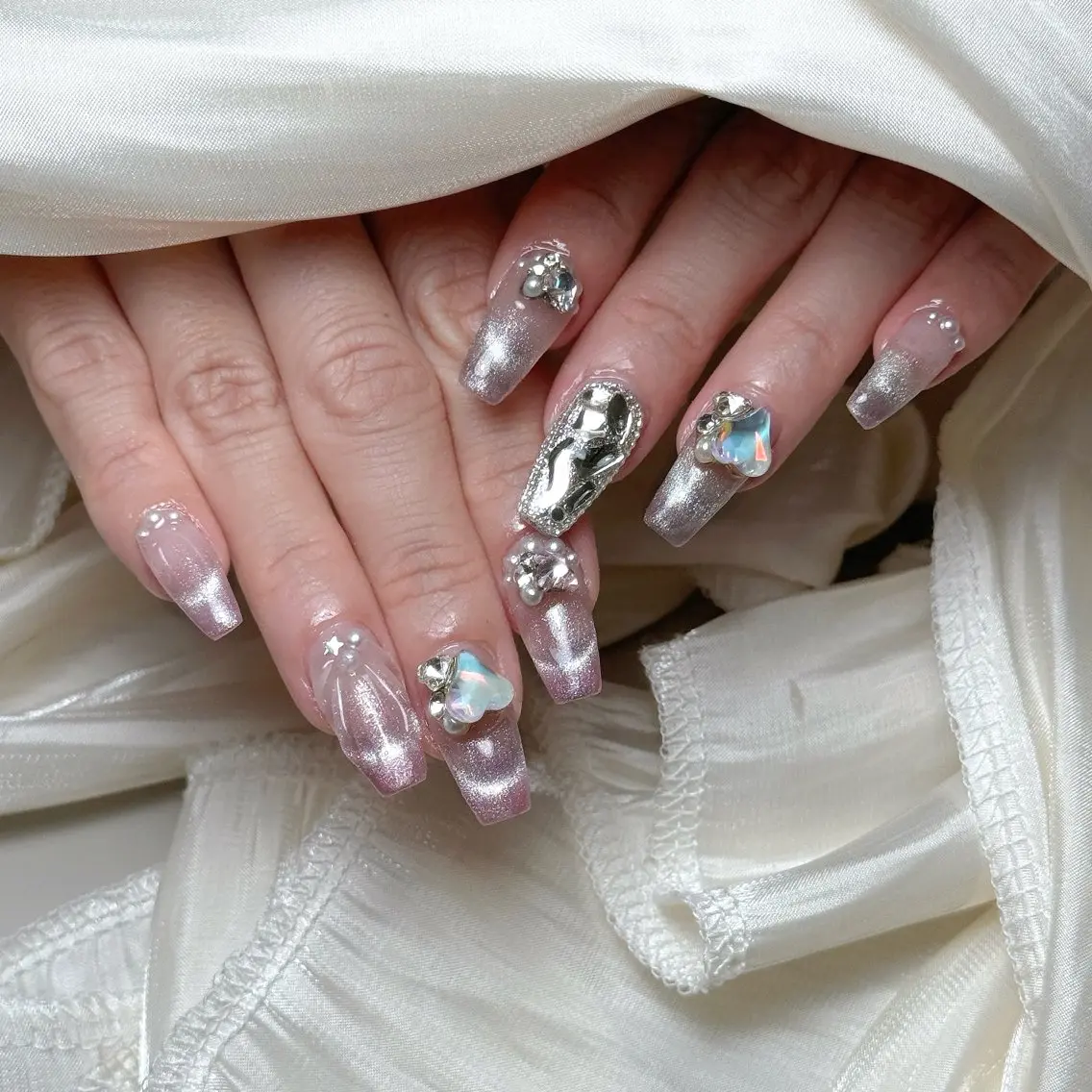 ネイル Maggie Nail🦩のネイルデザイン