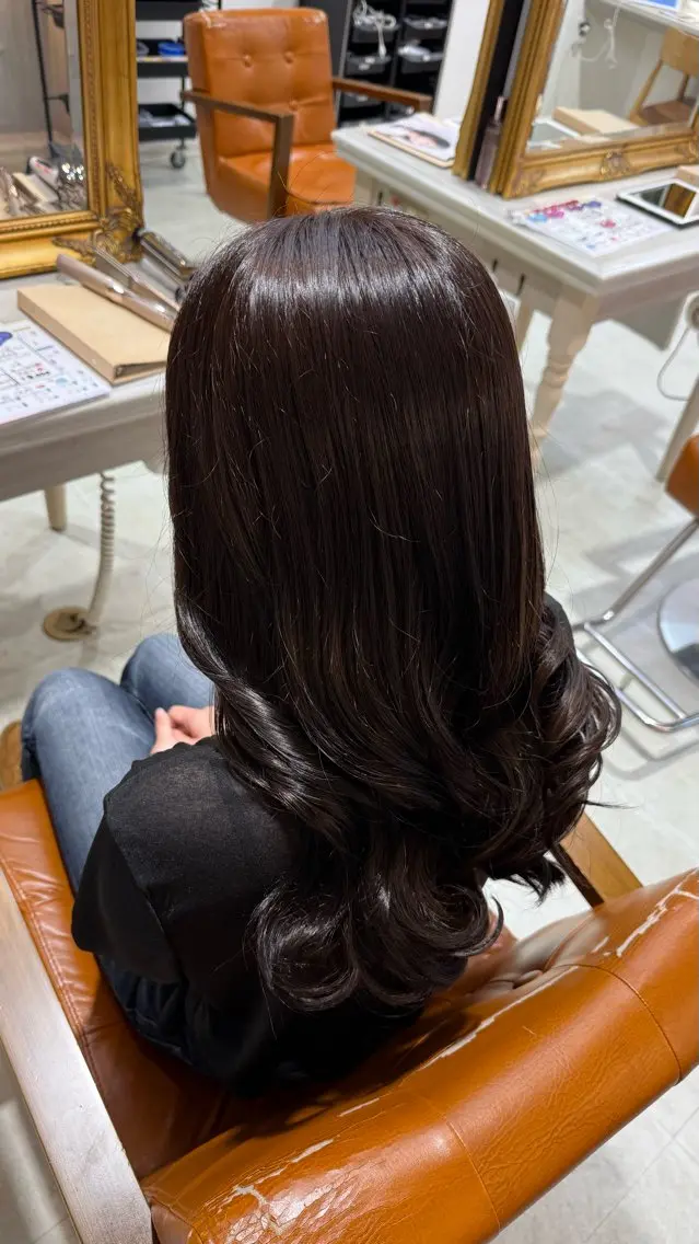 ロング カラー ヘアカラー トリートメント 茂木 陽菜のヘアスタイル