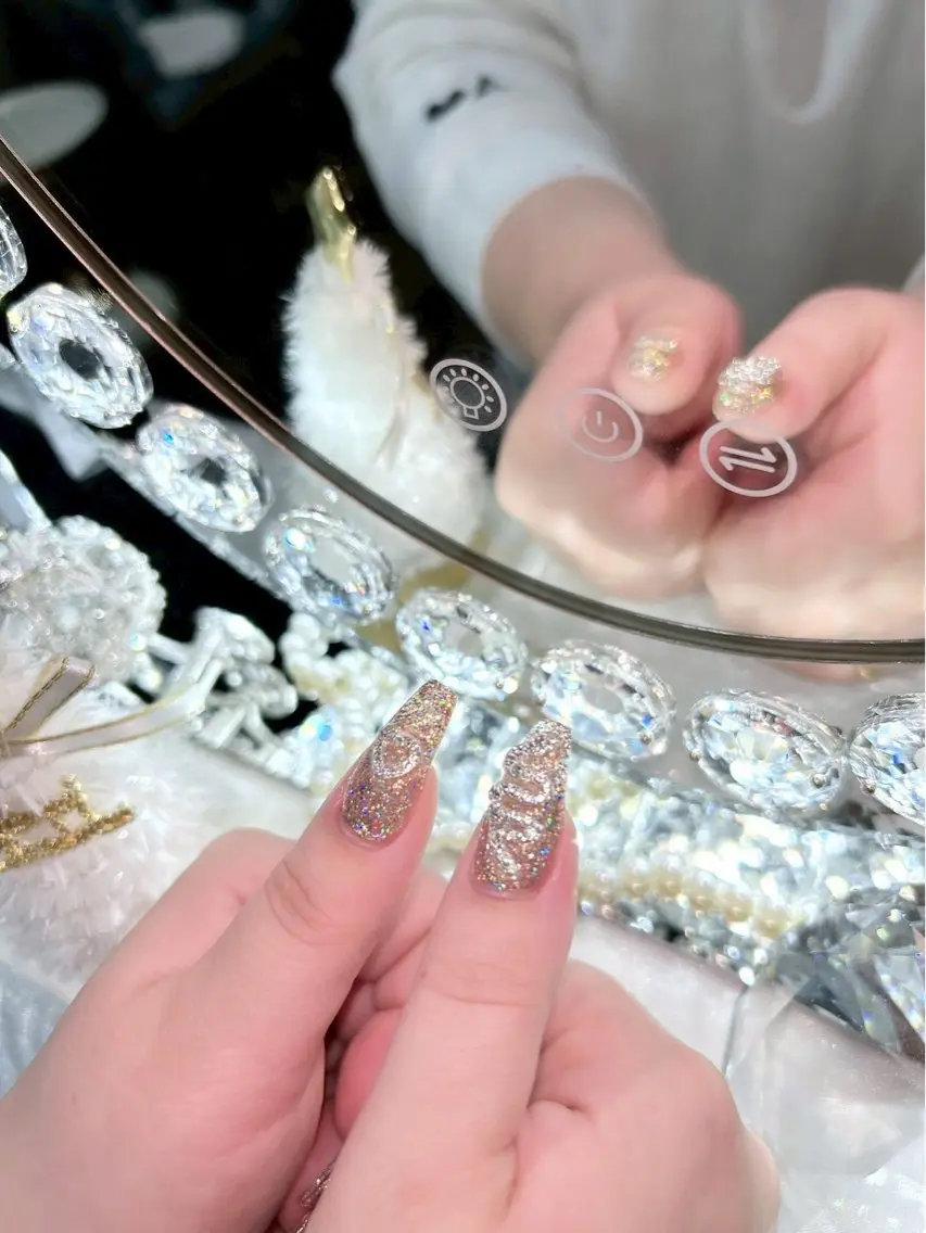 ネイル 【岐阜🦋】 キラキラネイル✨あゆのネイルデザイン