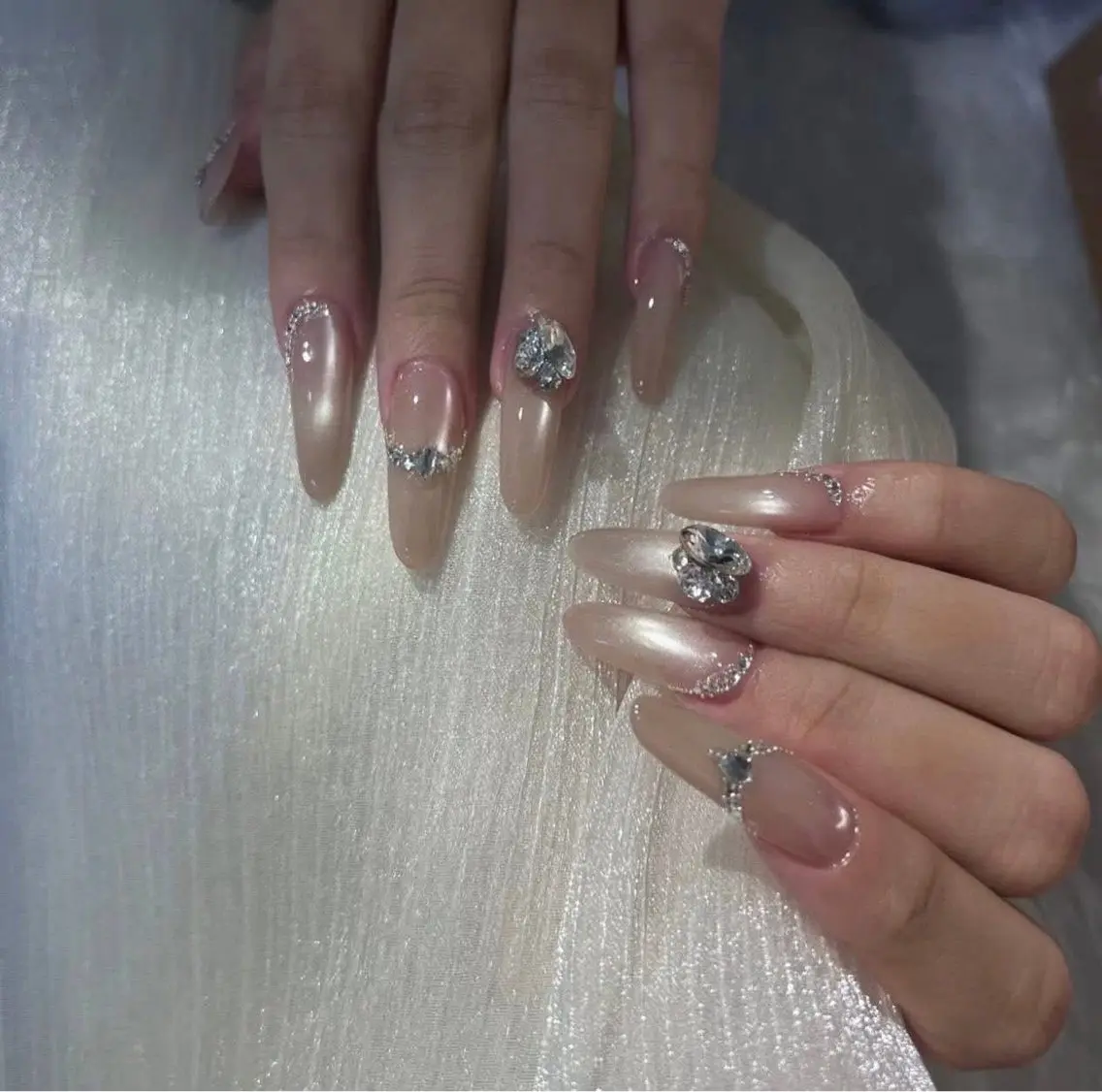 ネイル チークネイル フレンチネイル グラデーション キラキラネイル 韓国ネイル Minette nailHuongのネイルデザイン