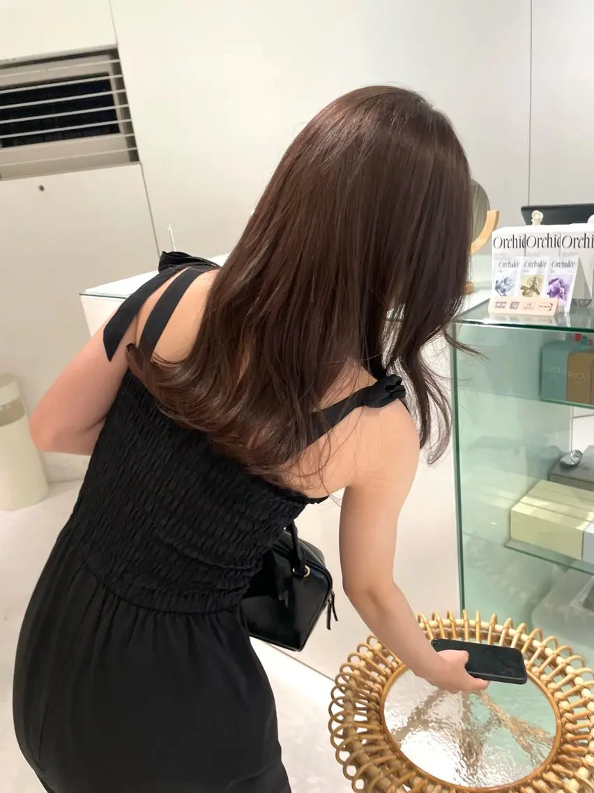 セミロング カラー ブリーチ ブラウンカラー 透明感カラー ヘアカラー loely 💞miyuのヘアスタイル