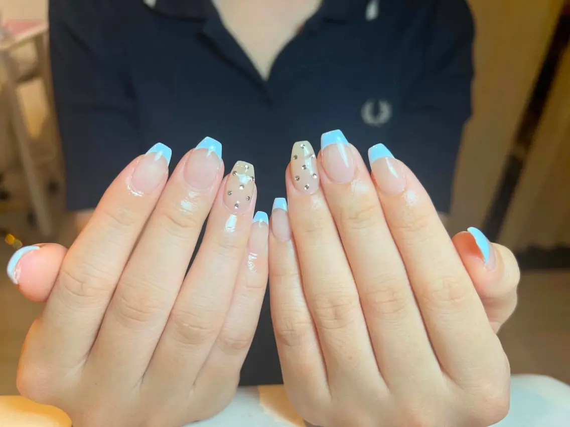 ネイル キラキラネイル マグネットネイル ミラーネイル ピンク ストーンネイル ハンドネイル RAMU Nail 恵比寿店のネイルデザイン