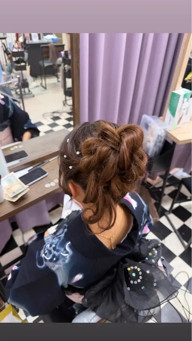 セミロング お団子ヘア SATO RINKAのヘアスタイル