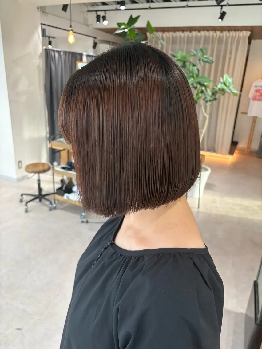 ショート ボブ カット aina / n.w.hのヘアスタイル