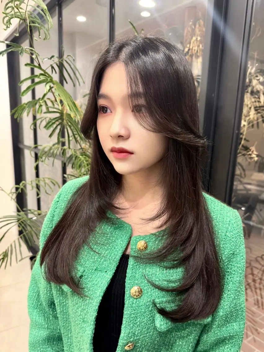 ロング ✨レイヤー・ブリーチ なしダブル特化✨のヘアスタイル