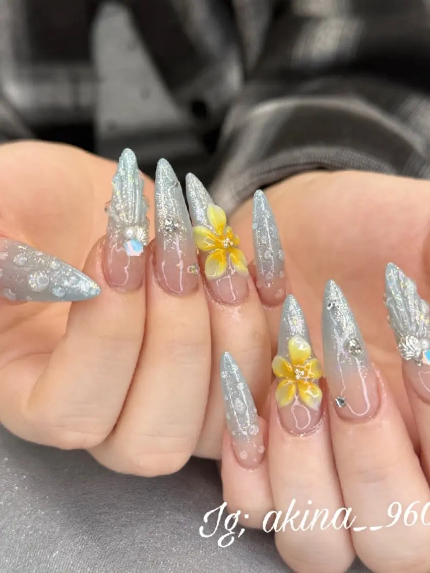 ネイル 氷ネイル・うるうるネイル マットネイル ニュアンスネイル リボン 夏ネイル ハンドネイル rina nailのネイルデザイン