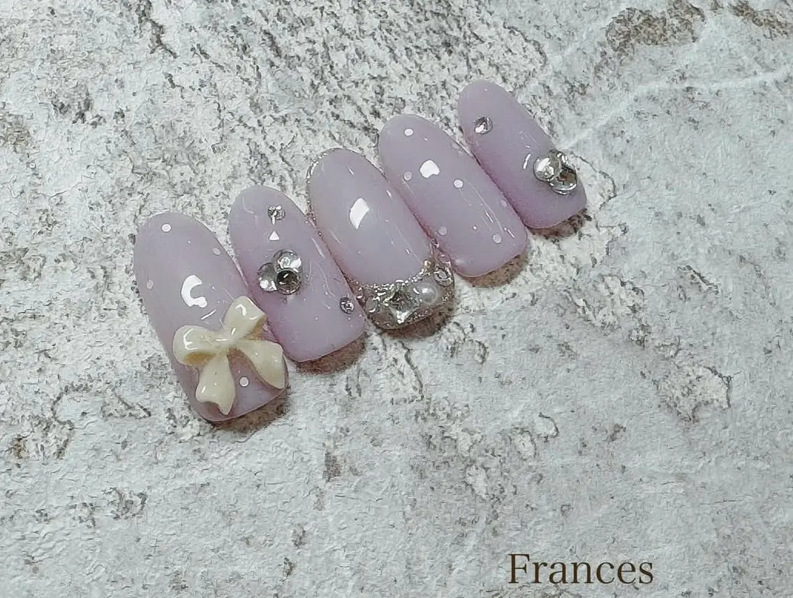 ネイル ドット リボン ハンドネイル Frances 今村のネイルデザイン