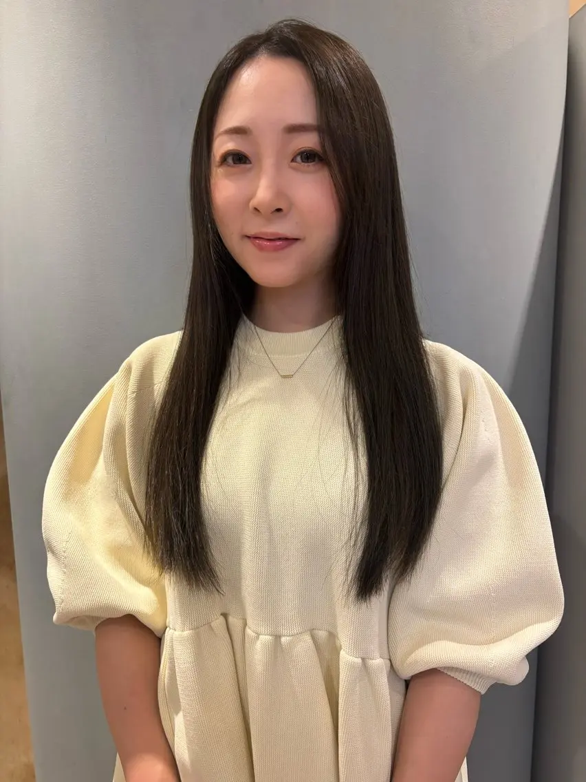 ロング カラー ベージュカラー オリーブベージュ ヘアカラー lot れののヘアスタイル