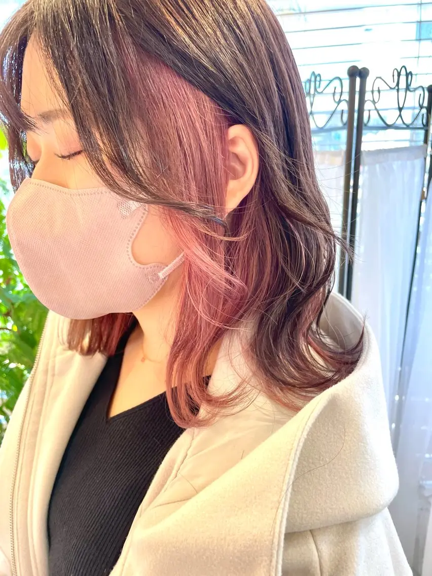 ロング カラー インナーカラー 推し ブリーチ  髪質改善のヘアスタイル