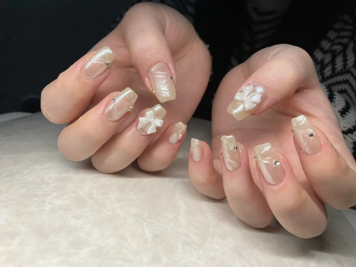 ネイル elu :nail&eyeのネイルデザイン