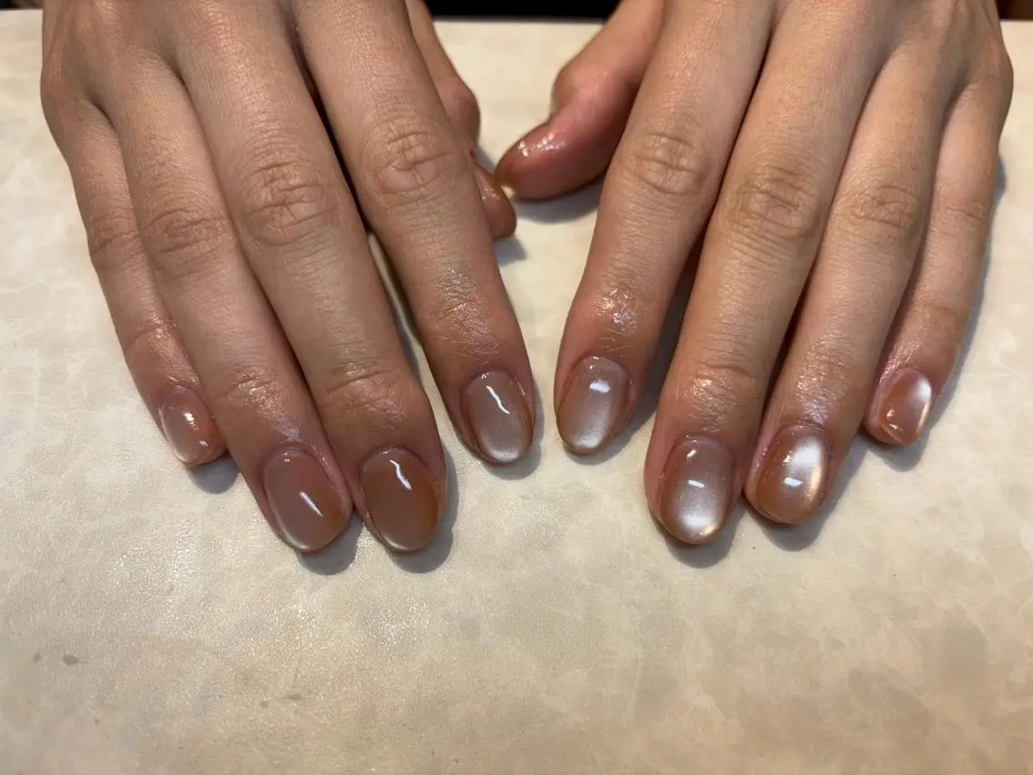 ネイル アートネイル 韓国ネイル マグネットネイル 持ち込み ニュアンスネイル ハンドネイル ハンドケア Allma Nailのネイルデザイン