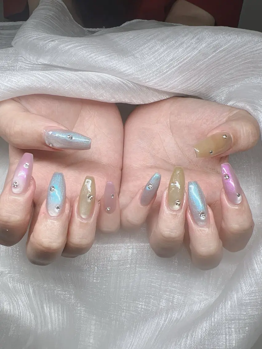 ネイル 長さ出し グラデーション キラキラネイル マグネットネイル ニュアンスネイル ハンドネイル Lee Nails チップ長さだし専門店のネイルデザイン