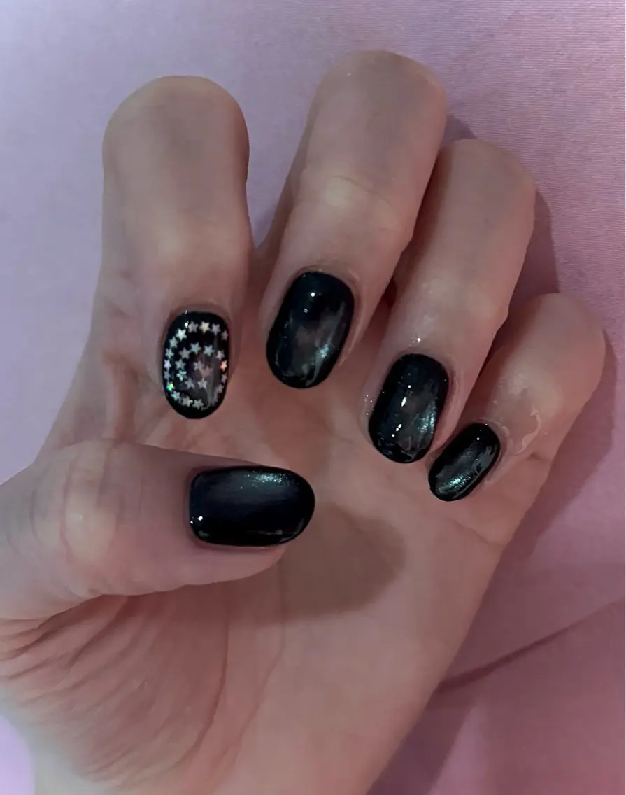 ネイル ハンドネイル and MOON / shizukuのネイルデザイン