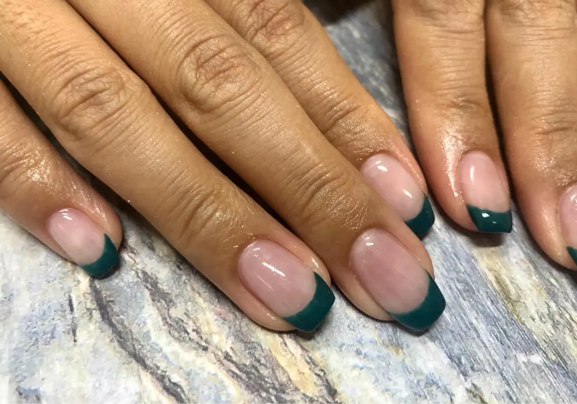 ネイル フレンチネイル mogunail &blowのネイルデザイン