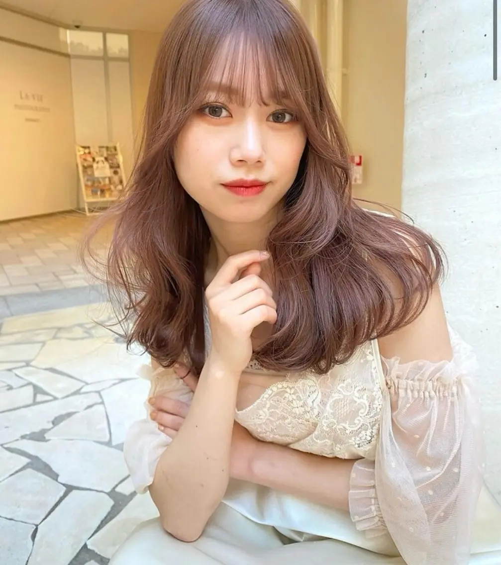 セミロング 本田 マナミのヘアスタイル