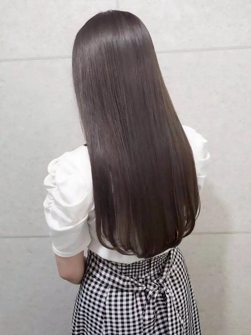 ツヤツヤ✨プレミアムトリート+寒色系カラー🫐💎(アッシュ系,オリーブ系,ベージュ系)の写真