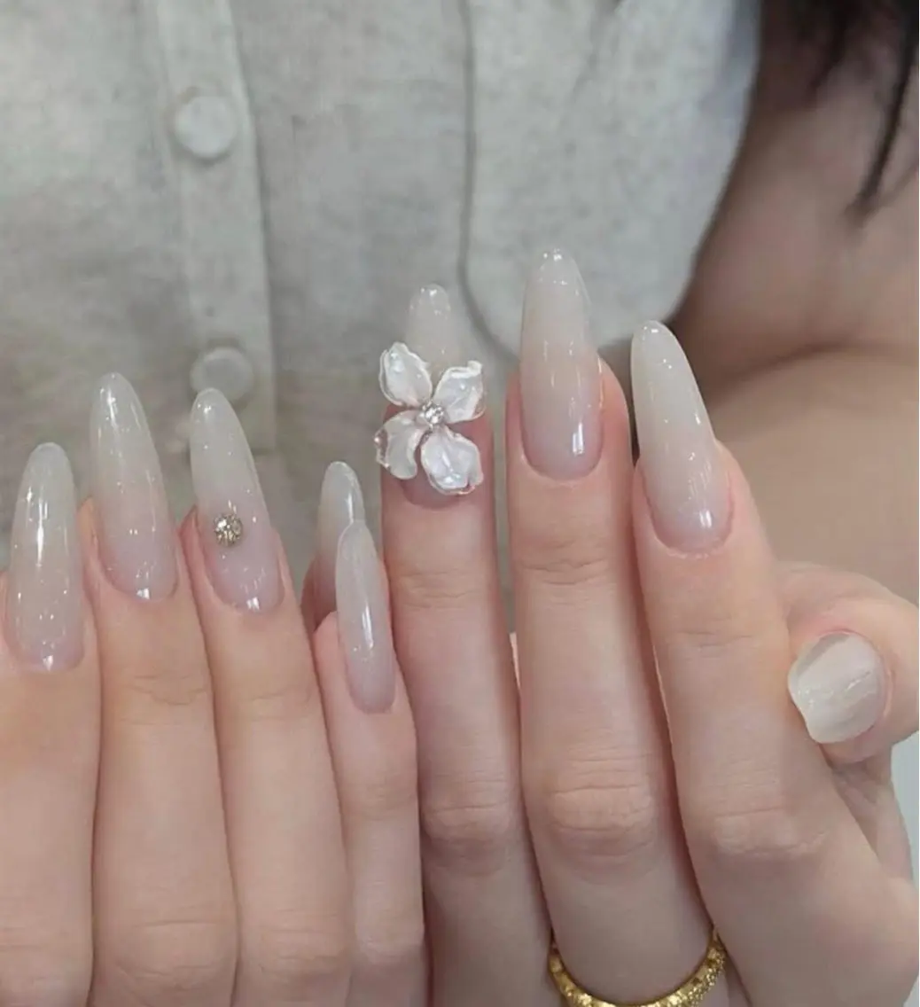 ネイル チークネイル フットネイル フレンチネイル グラデーション 韓国ネイル ハンドネイル YUKI NAILのネイルデザイン