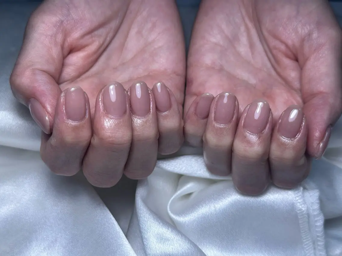 ネイル オーロラネイル フットネイル フレンチネイル ジェルネイル マグネットネイル ハンドネイル kiki nail たまプラーザのネイルデザイン