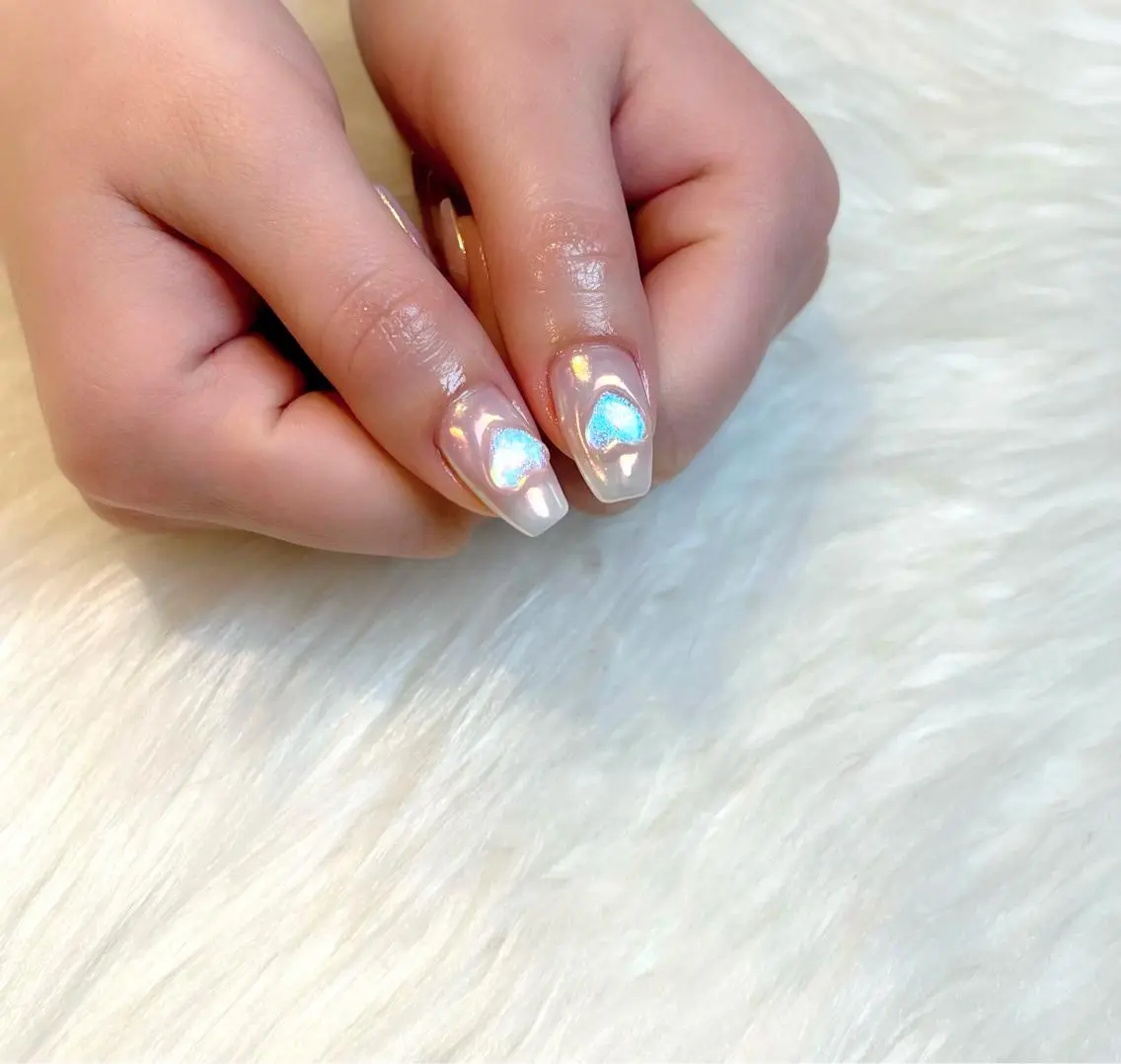 ネイル オーロラネイル ハート Lino+ ネイル&よもぎ蒸しのネイルデザイン