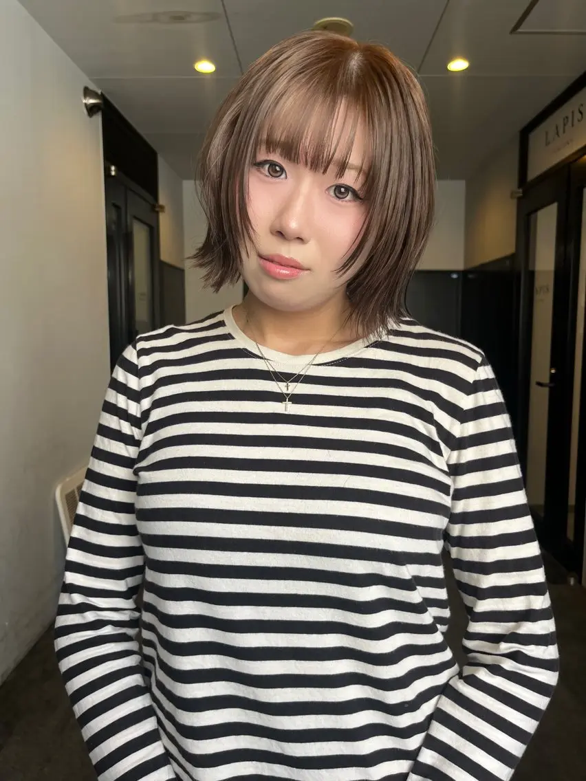 ショート カラー ボブレイヤー ベージュカラー ブラウンカラー ブラウンベージュ ボブ 🤍ボブ/顔周り カット/🤍honoのヘアスタイル