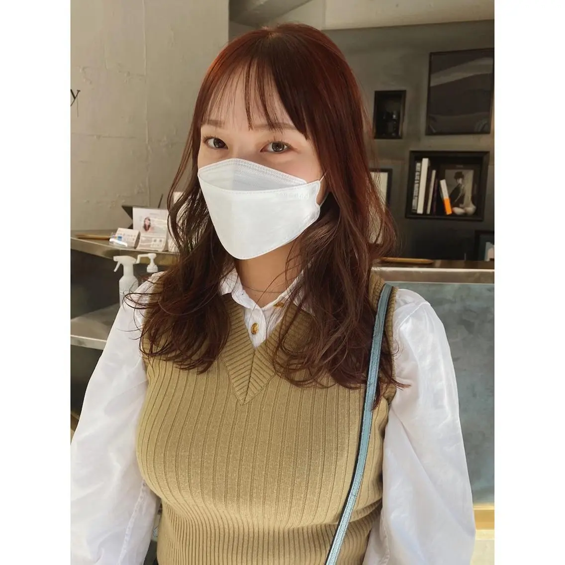 セミロング カラー オレンジ 大石 沙季のヘアスタイル