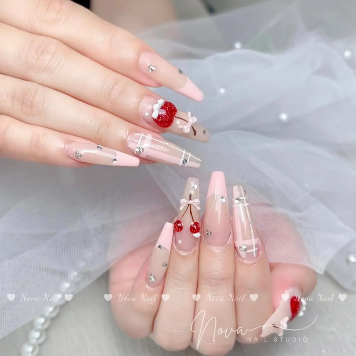 ネイル 韓国ネイル ロングネイル スカルプネイル ワンホンネイル ハンドネイル ハンドケア Kitty Nail Novaのネイルデザイン
