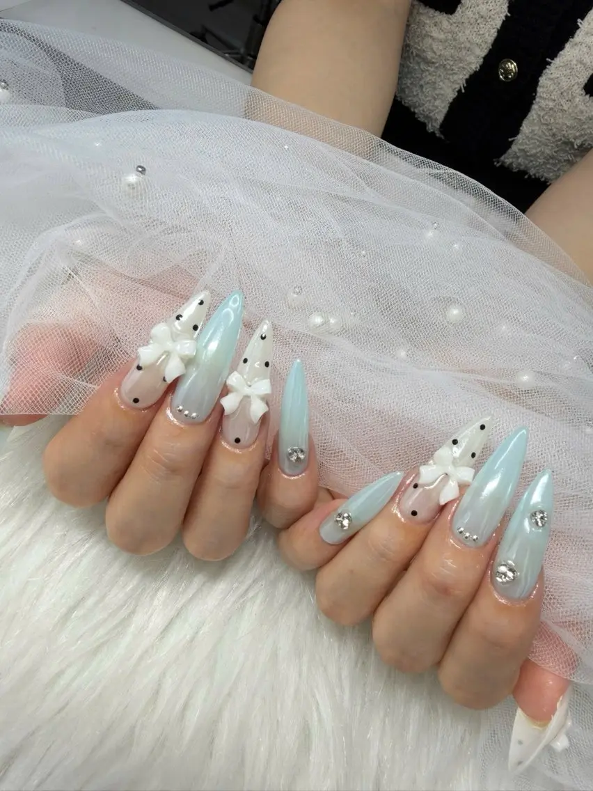 ネイル チークネイル フレンチネイル グラデーション 韓国ネイル マグネットネイル MiA NAILのネイルデザイン