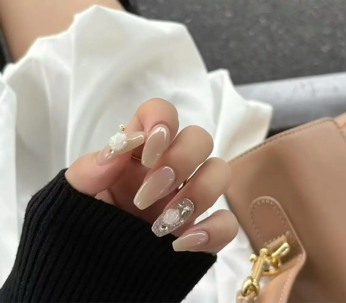 ネイル フラワーネイル フレンチネイル ジェルネイル ガラスフレンチ ハート ハンドネイル BabyYouMi nailのネイルデザイン