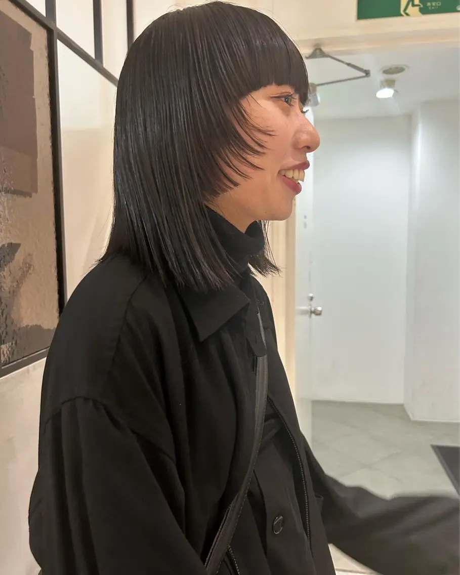 ミディアム カラー サイドバング カット ヘアカラー トリートメント 村上雅人 ナチュラルモードのヘアスタイル