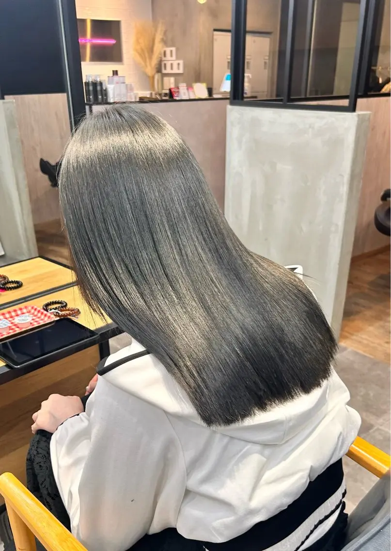 ロング カラー カット ヘアカラー トリートメント 韓国×髪質改善カラー 💎hinaのヘアスタイル