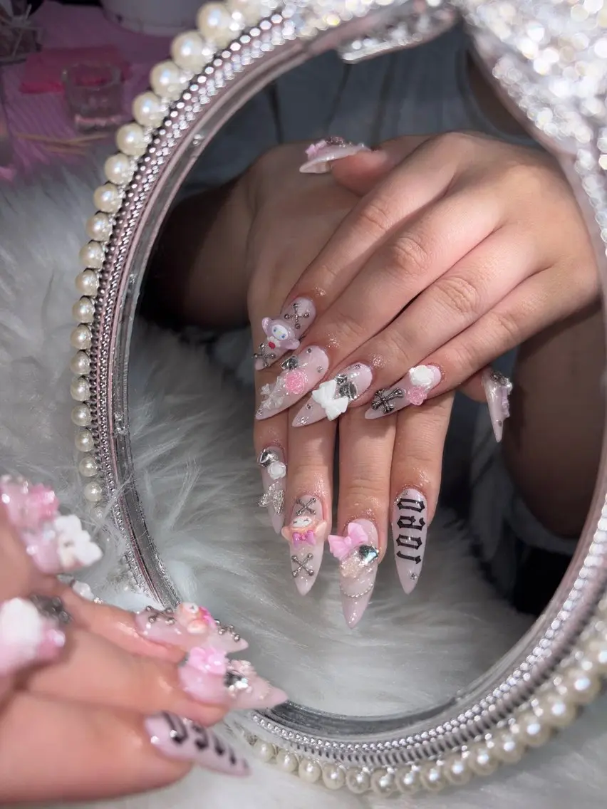 ネイル 持ち込み ハンドネイル nail salon Lilynのネイルデザイン