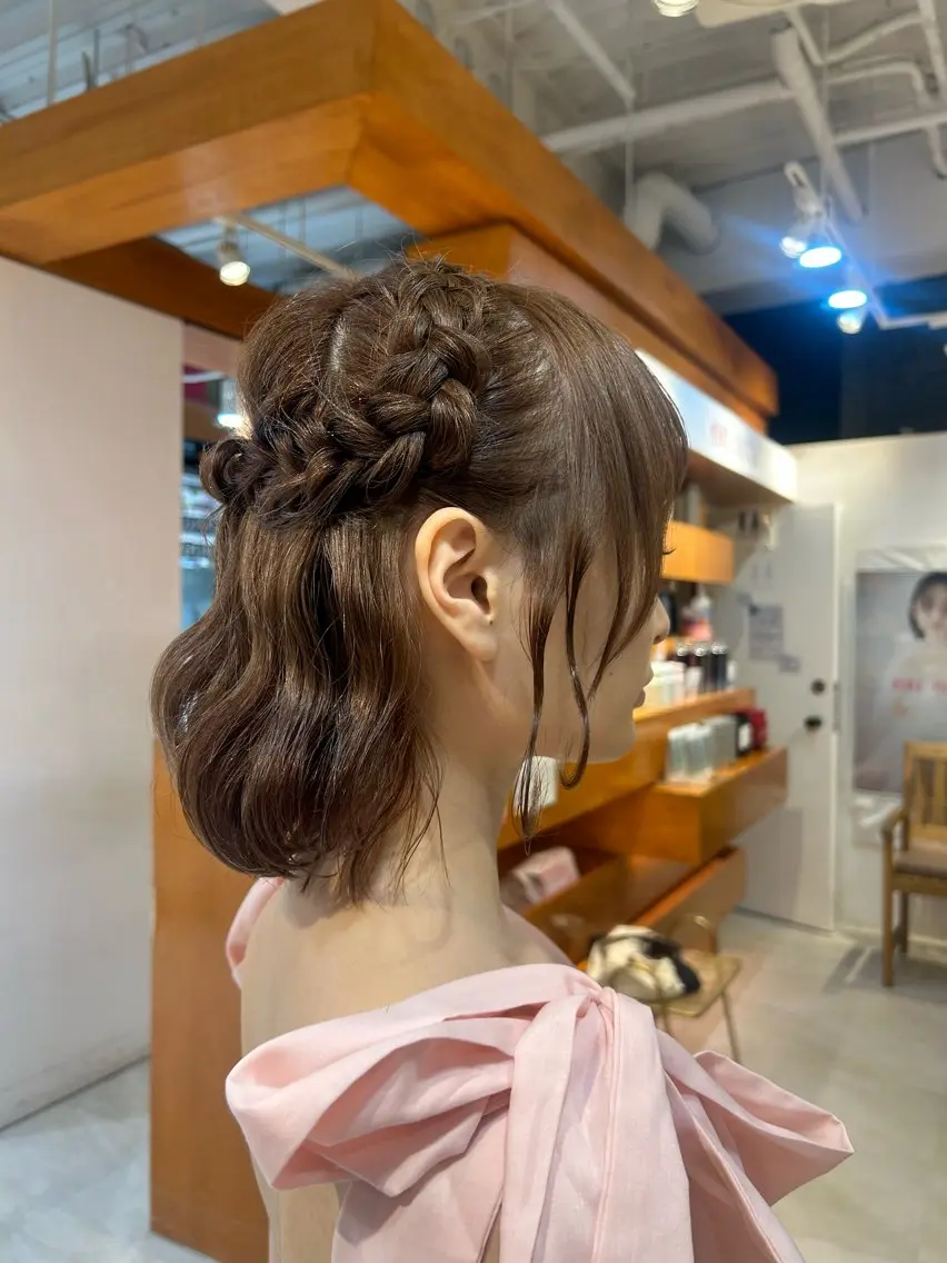 ミディアム ヘアアレンジ ハーフアップ ボブ ヘアセット ユナ/暖色カラー🧡 /表参道のヘアスタイル