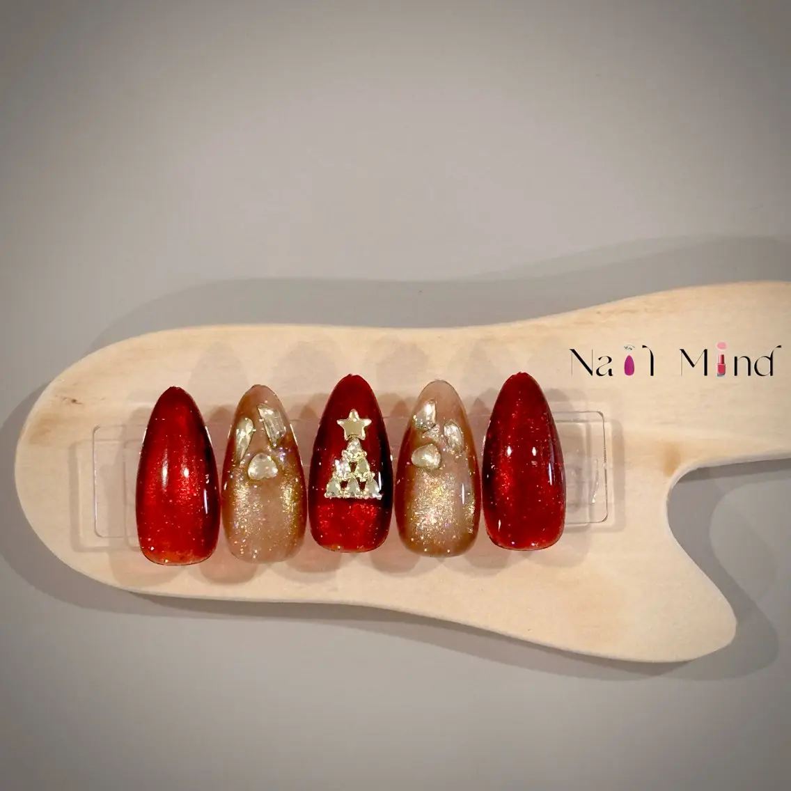 ネイル 冬ネイル クリスマス ハンドネイル Nail Mind Tokyoのネイルデザイン
