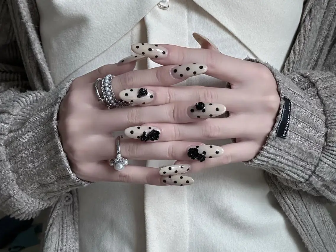 ネイル メンズ メンズ韓国風 オーロラネイル チークネイル 長さ出し フレンチネイル ハンドネイル ハンドケア 🦋new Nail🦋ニノのネイルデザイン