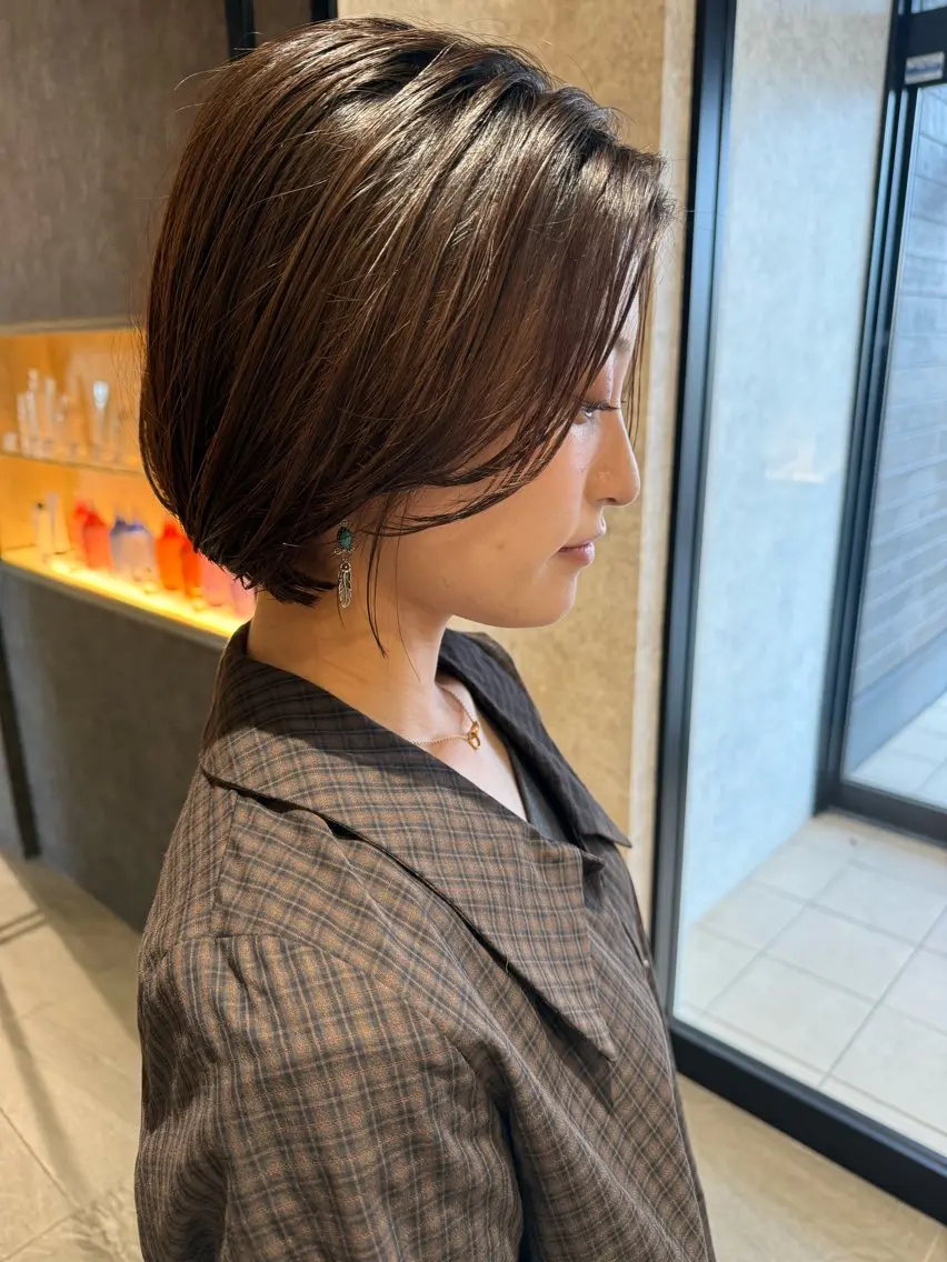 ショート カラー ボブレイヤー ボブ レイヤーカット earth尾形美穂 🫧髪質改善縮毛🫧のヘアスタイル