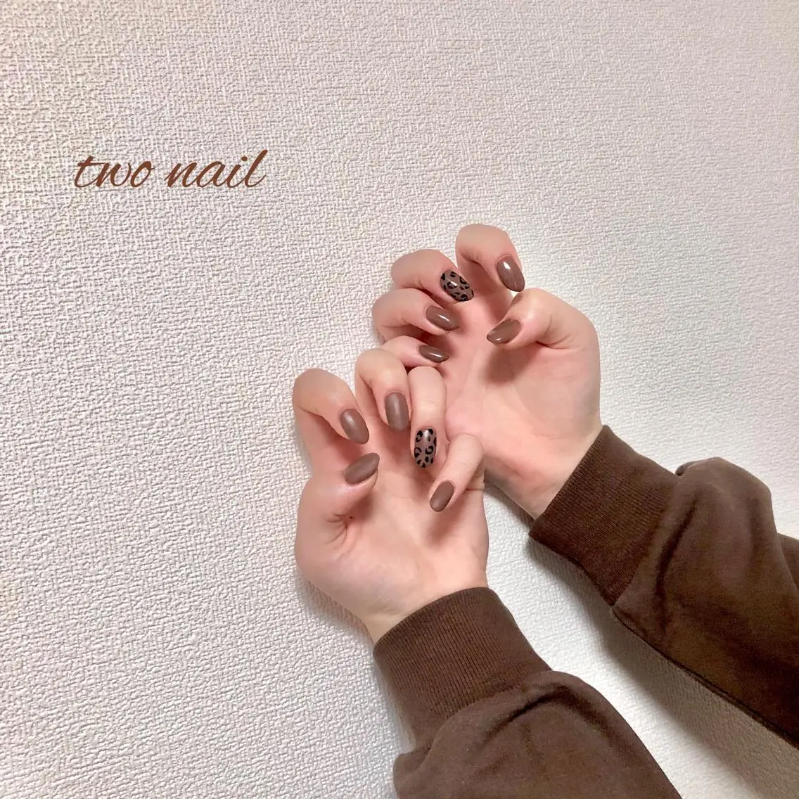 ネイル アートネイル ブラウン フットネイル ハート ニュアンスネイル two nailのネイルデザイン
