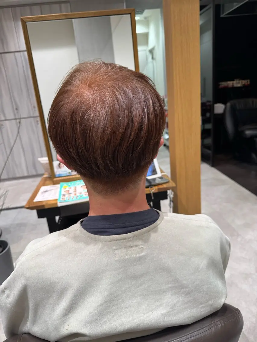 カラー メンズ マッシュ ツーブロック 刈り上げ ベージュカラー たまプラーザ しもやまのヘアスタイル