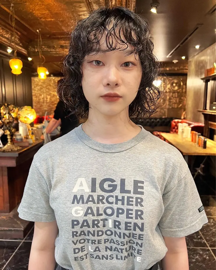 ミディアム パーマ カット パーマ トリートメント 圧倒的デザイン力 店長🎨RENAのヘアスタイル