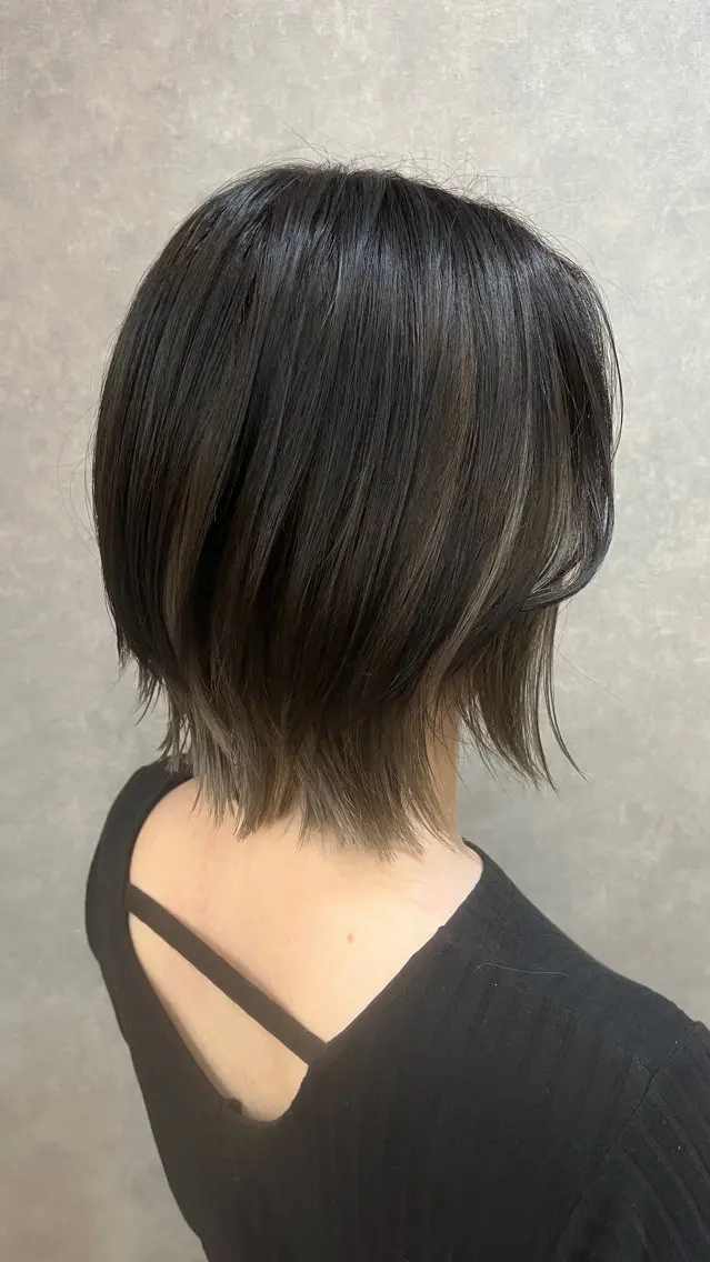 ミディアム ボブ ウルフカット ウルフボブ ヘアカラー Bianca  代表 硲　貴亮【東武練馬】のヘアスタイル