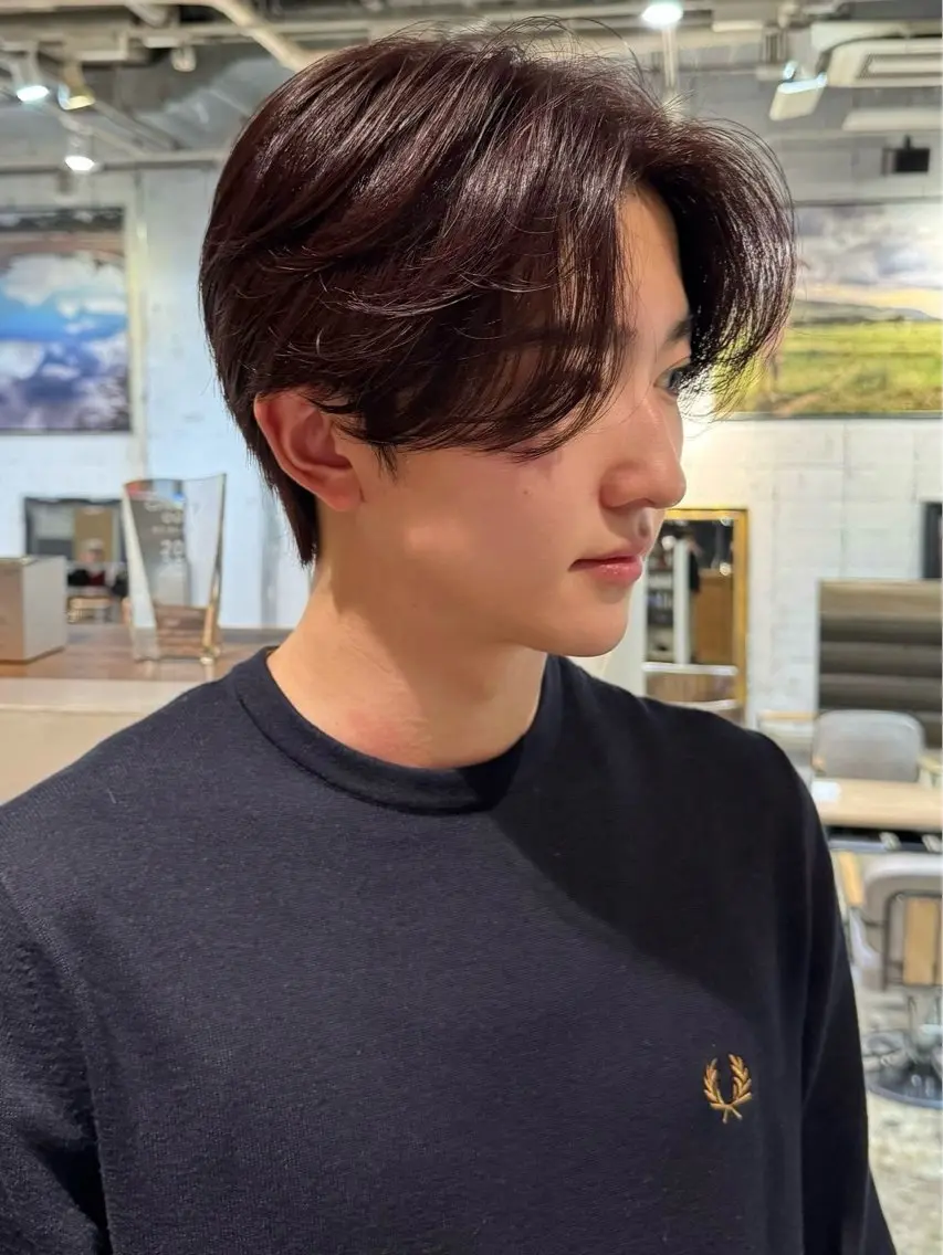 カラー メンズ センターパート メンズ韓国風 カット ヘアカラー 韓国風カット✂️ 京介のヘアスタイル