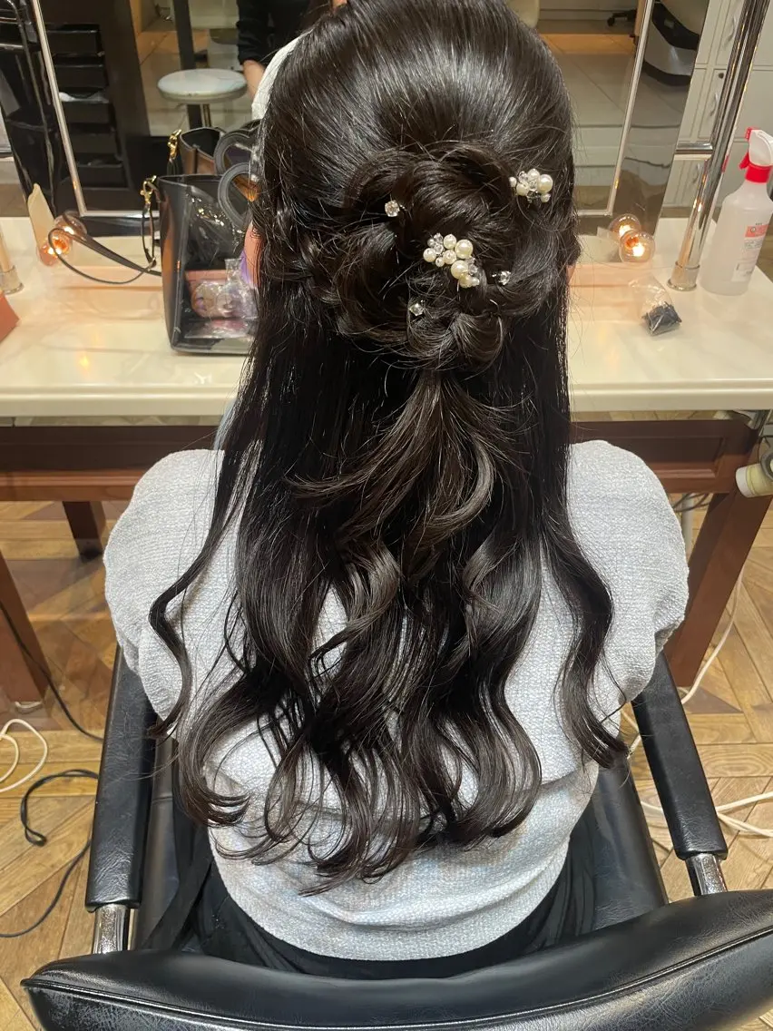 ロング ヘアセット ご新規様限定 透明感カラーKANAのヘアスタイル