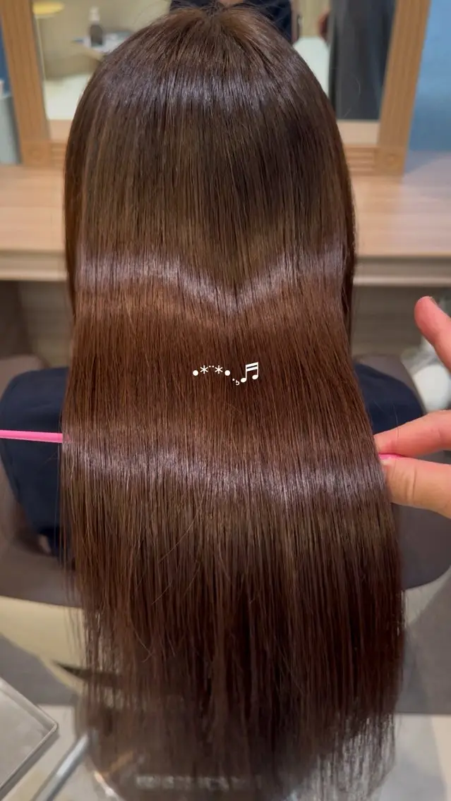 ロング ヘアカラー トリートメント ヘッドスパ ヘアセット 韓国風カラー/ 艶感縮毛/莉々加のヘアスタイル